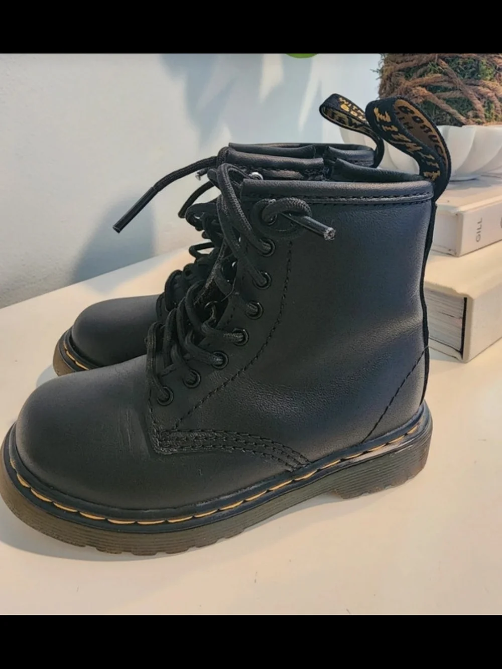 Dr. Martens Kids Side Zip Boots Size 7